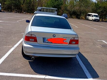 Серый БМВ 5 Серия, объемом двигателя 3 л и пробегом 282 тыс. км за 6000 $, фото 1 на Automoto.ua