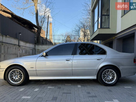 Серый БМВ 5 Серия, объемом двигателя 3 л и пробегом 298 тыс. км за 9300 $, фото 1 на Automoto.ua