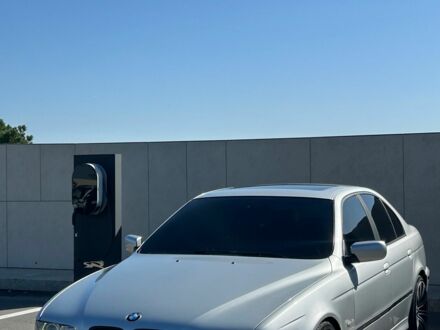 БМВ 5 Серия 2002 в Днепре (Днепропетровске) на Automoto.ua Серый БМВ 5 Серия, объемом двигателя 2.2 л и пробегом 300 тыс. км за 5300 $, фото 1 на Automoto.ua