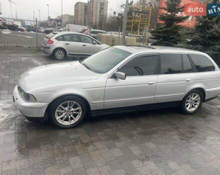 Серый БМВ 5 Серия, объемом двигателя 3 л и пробегом 506 тыс. км за 4000 $, фото 1 на Automoto.ua