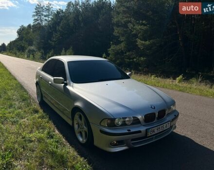 Серый БМВ 5 Серия, объемом двигателя 3 л и пробегом 345 тыс. км за 6700 $, фото 1 на Automoto.ua
