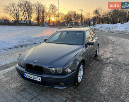 Серый БМВ 5 Серия, объемом двигателя 2.79 л и пробегом 301 тыс. км за 3900 $, фото 1 на Automoto.ua