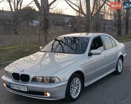 Серый БМВ 5 Серия, объемом двигателя 2.5 л и пробегом 351 тыс. км за 5950 $, фото 1 на Automoto.ua