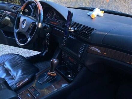 Сірий БМВ 5 Серія, об'ємом двигуна 2.5 л та пробігом 274 тис. км за 4400 $, фото 1 на Automoto.ua