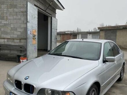 Серый БМВ 5 Серия, объемом двигателя 3 л и пробегом 440 тыс. км за 5399 $, фото 1 на Automoto.ua