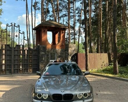 Серый БМВ 5 Серия, объемом двигателя 3 л и пробегом 426 тыс. км за 7400 $, фото 1 на Automoto.ua