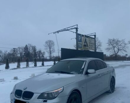 Серый БМВ 5 Серия, объемом двигателя 3 л и пробегом 400 тыс. км за 3089 $, фото 1 на Automoto.ua