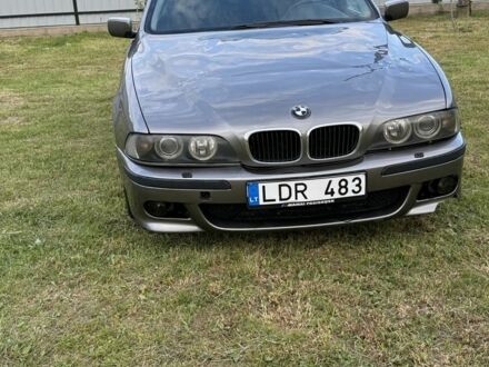 Серый БМВ 5 Серия, объемом двигателя 3 л и пробегом 330 тыс. км за 2764 $, фото 1 на Automoto.ua