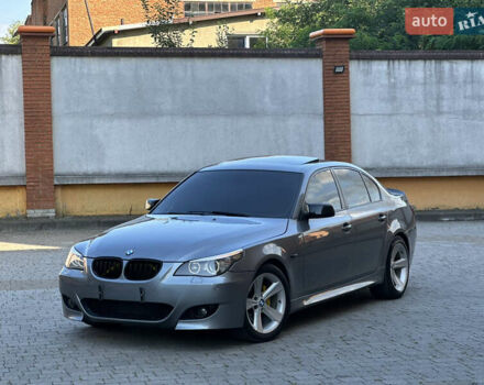 Серый БМВ 5 Серия, объемом двигателя 3 л и пробегом 297 тыс. км за 11000 $, фото 1 на Automoto.ua