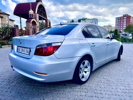 БМВ 5 Серія 2004 у Чорноморську (Іллічівську) на Automoto.ua Сірий БМВ 5 Серія, об'ємом двигуна 2.2 л та пробігом 408 тис. км за 6900 $, фото 1 на Automoto.ua