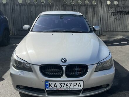 БМВ 5 Серія 2004 у Києві на Automoto.ua Сірий БМВ 5 Серія, об'ємом двигуна 2.2 л та пробігом 350 тис. км за 7200 $, фото 1 на Automoto.ua