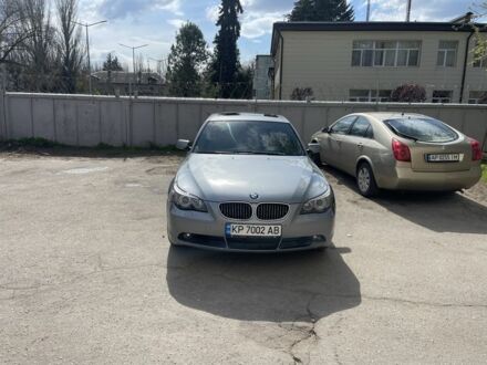 БМВ 5 Серия 2004 в Запорожье на Automoto.ua Серый БМВ 5 Серия, объемом двигателя 2.5 л и пробегом 268 тыс. км за 6700 $, фото 1 на Automoto.ua