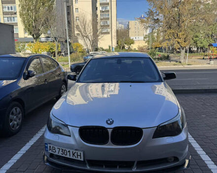 БМВ 5 Серия 2004 в Киеве на Automoto.ua Серый БМВ 5 Серия, объемом двигателя 2.17 л и пробегом 300 тыс. км за 5400 $, фото 1 на Automoto.ua