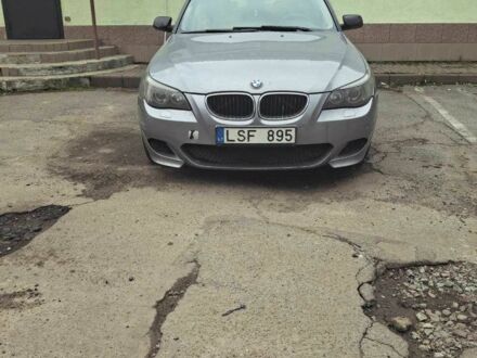 Серый БМВ 5 Серия, объемом двигателя 3 л и пробегом 256 тыс. км за 4900 $, фото 1 на Automoto.ua