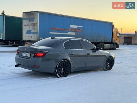 Серый БМВ 5 Серия, объемом двигателя 3 л и пробегом 498 тыс. км за 9999 $, фото 1 на Automoto.ua