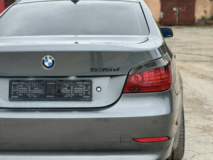 БМВ 5 Серия 2005 в Хмельницком на Automoto.ua Серый БМВ 5 Серия, объемом двигателя 3 л и пробегом 497 тыс. км за 10500 $, фото 1 на Automoto.ua