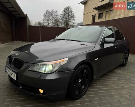Серый БМВ 5 Серия, объемом двигателя 3 л и пробегом 228 тыс. км за 7750 $, фото 1 на Automoto.ua