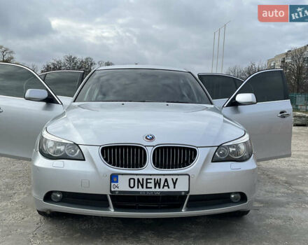 Серый БМВ 5 Серия, объемом двигателя 2.5 л и пробегом 330 тыс. км за 8000 $, фото 1 на Automoto.ua