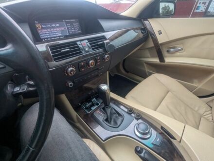 Серый БМВ 5 Серия, объемом двигателя 3 л и пробегом 267 тыс. км за 8300 $, фото 1 на Automoto.ua