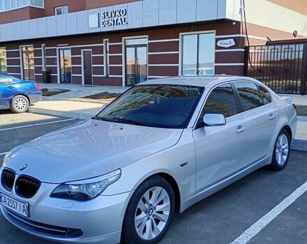 Серый БМВ 5 Серия, объемом двигателя 2.5 л и пробегом 290 тыс. км за 10000 $, фото 1 на Automoto.ua