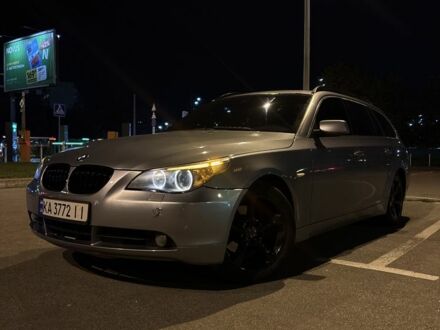 Серый БМВ 5 Серия, объемом двигателя 2 л и пробегом 328 тыс. км за 6999 $, фото 1 на Automoto.ua