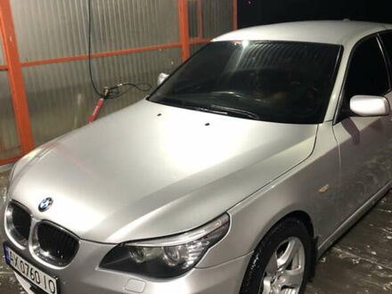 Сірий БМВ 5 Серія, об'ємом двигуна 3 л та пробігом 258 тис. км за 10000 $, фото 1 на Automoto.ua