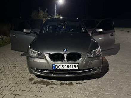 БМВ 5 Серия 2008 в Радехове на Automoto.ua Серый БМВ 5 Серия, объемом двигателя 2 л и пробегом 307 тыс. км за 9000 $, фото 1 на Automoto.ua