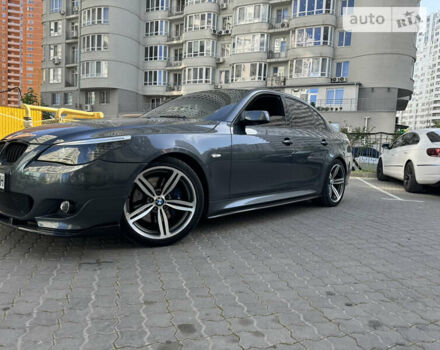 Серый БМВ 5 Серия, объемом двигателя 2.99 л и пробегом 302 тыс. км за 20000 $, фото 1 на Automoto.ua