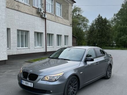 БМВ 5 Серія 2009 у Хмельницькому на Automoto.ua Сірий БМВ 5 Серія, об'ємом двигуна 2 л та пробігом 400 тис. км за 10100 $, фото 1 на Automoto.ua