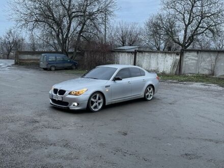 Серый БМВ 5 Серия, объемом двигателя 2 л и пробегом 300 тыс. км за 10500 $, фото 1 на Automoto.ua