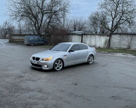 Серый БМВ 5 Серия, объемом двигателя 2 л и пробегом 300 тыс. км за 10500 $, фото 1 на Automoto.ua