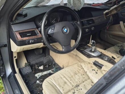 Серый БМВ 5 Серия, объемом двигателя 3 л и пробегом 200 тыс. км за 1700 $, фото 1 на Automoto.ua