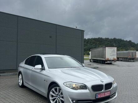 Серый БМВ 5 Серия, объемом двигателя 3 л и пробегом 221 тыс. км за 11500 $, фото 1 на Automoto.ua