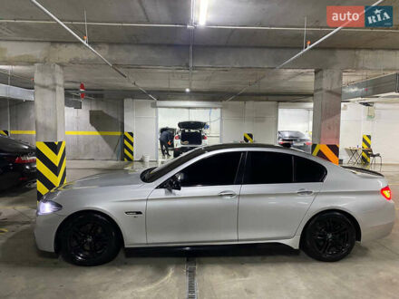 Серый БМВ 5 Серия, объемом двигателя 3 л и пробегом 165 тыс. км за 15500 $, фото 1 на Automoto.ua