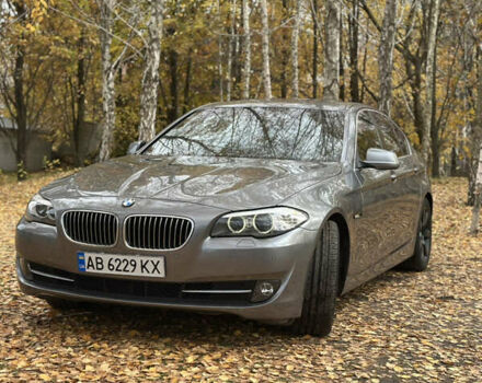БМВ 5 Серия 2010 в Днепре (Днепропетровске) на Automoto.ua Серый БМВ 5 Серия, объемом двигателя 2.99 л и пробегом 371 тыс. км за 15800 $, фото 1 на Automoto.ua
