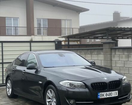 Сірий БМВ 5 Серія, об'ємом двигуна 2 л та пробігом 300 тис. км за 327 $, фото 1 на Automoto.ua