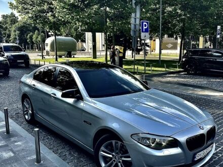 БМВ 5 Серия 2010 в Днепре (Днепропетровске) на Automoto.ua Серый БМВ 5 Серия, объемом двигателя 2 л и пробегом 300 тыс. км за 12600 $, фото 1 на Automoto.ua