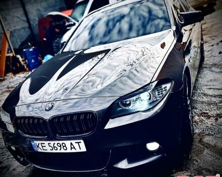 Серый БМВ 5 Серия, объемом двигателя 3 л и пробегом 216 тыс. км за 12000 $, фото 1 на Automoto.ua