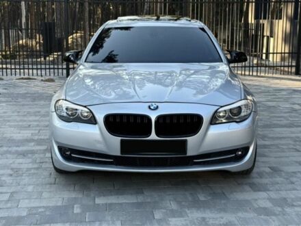 Сірий БМВ 5 Серія, об'ємом двигуна 3 л та пробігом 270 тис. км за 12000 $, фото 1 на Automoto.ua