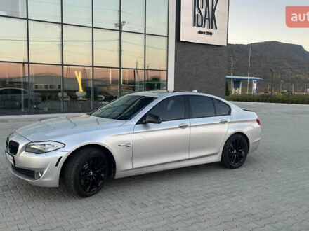Серый БМВ 5 Серия, объемом двигателя 2 л и пробегом 299 тыс. км за 11599 $, фото 1 на Automoto.ua