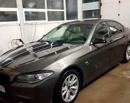 Серый БМВ 5 Серия, объемом двигателя 3 л и пробегом 21500 тыс. км за 10500 $, фото 1 на Automoto.ua