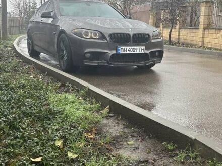 Сірий БМВ 5 Серія, об'ємом двигуна 3 л та пробігом 210 тис. км за 14000 $, фото 1 на Automoto.ua