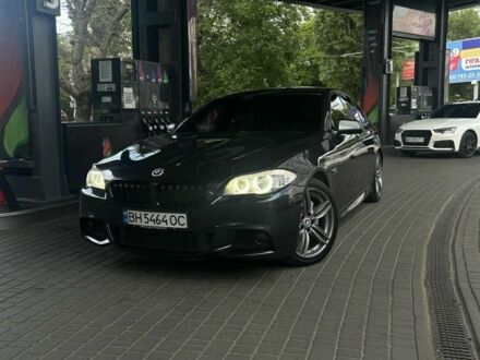 Серый БМВ 5 Серия, объемом двигателя 3 л и пробегом 189 тыс. км за 14000 $, фото 1 на Automoto.ua