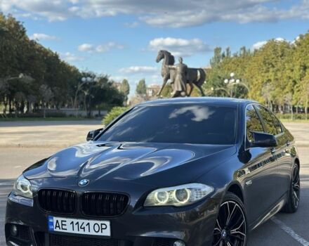 Серый БМВ 5 Серия, объемом двигателя 3 л и пробегом 224 тыс. км за 12900 $, фото 1 на Automoto.ua