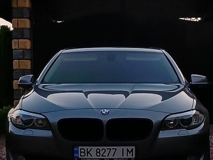 БМВ 5 Серия 2012 в Ровно на Automoto.ua Серый БМВ 5 Серия, объемом двигателя 2 л и пробегом 300 тыс. км за 12850 $, фото 1 на Automoto.ua