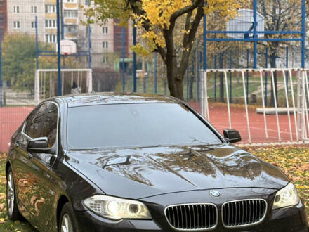 БМВ 5 Серия 2012 в Чернигове на Automoto.ua Серый БМВ 5 Серия, объемом двигателя 2 л и пробегом 346 тыс. км за 14500 $, фото 1 на Automoto.ua