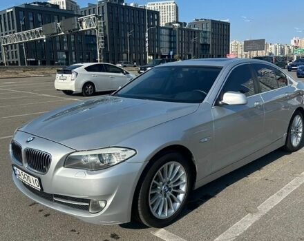 Серый БМВ 5 Серия, объемом двигателя 2.99 л и пробегом 279 тыс. км за 13500 $, фото 1 на Automoto.ua