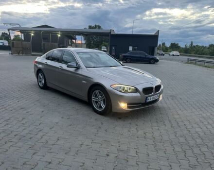 Серый БМВ 5 Серия, объемом двигателя 2 л и пробегом 214 тыс. км за 10700 $, фото 1 на Automoto.ua