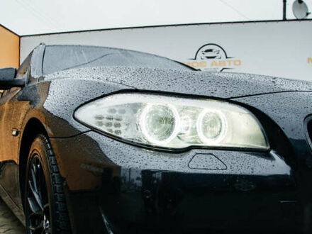 Серый БМВ 5 Серия, объемом двигателя 2 л и пробегом 300 тыс. км за 12999 $, фото 1 на Automoto.ua