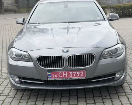 Серый БМВ 5 Серия, объемом двигателя 2 л и пробегом 237 тыс. км за 10800 $, фото 1 на Automoto.ua